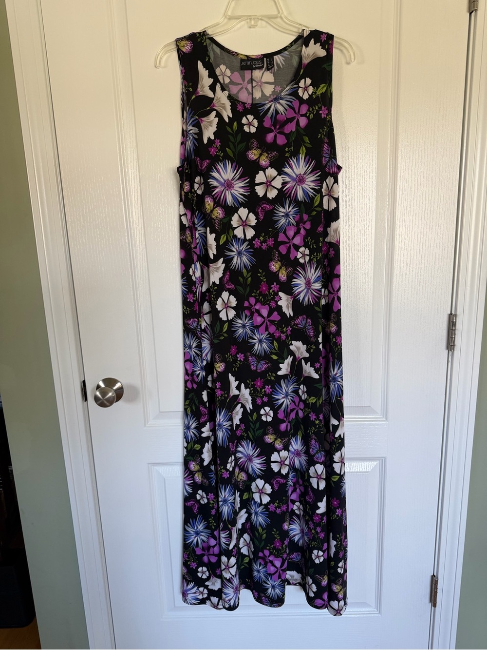 Sleeveless Dress - Floral Black, Purple, & White, sz lg-xl